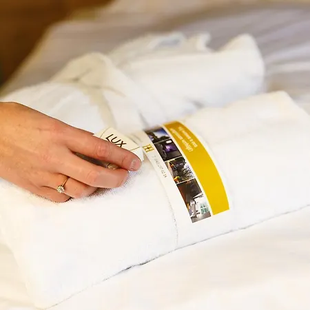 Bed & Breakfast Landgoed De Grote Beek 3*