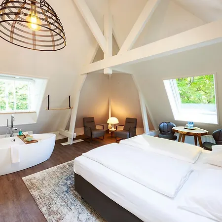 Landgoed De Grote Beek Bed & Breakfast 3*