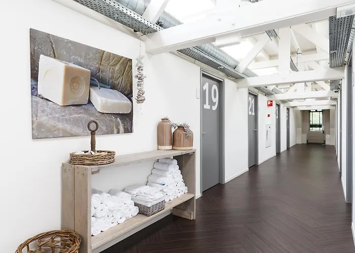 Bed and Breakfast Landgoed De Grote Beek Αϊντχόφεν